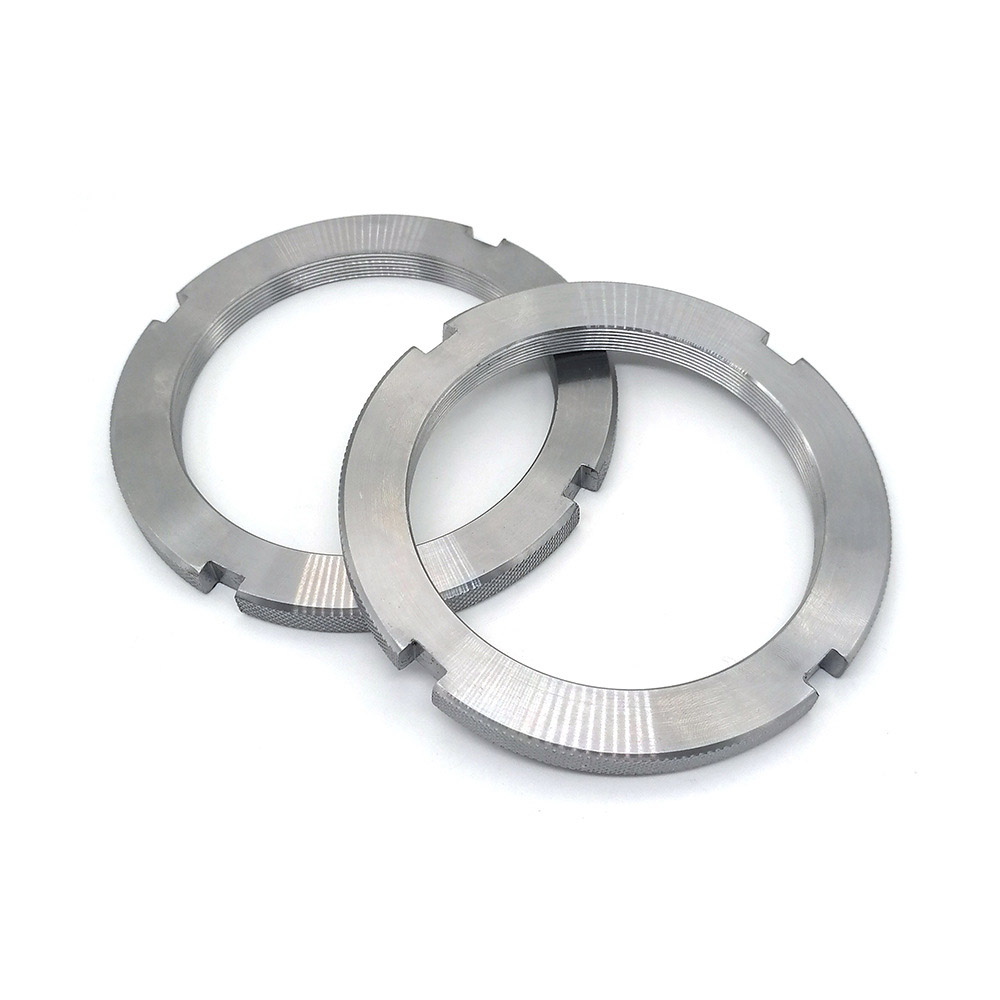 Teljesen menetes hornyolt kerek anyák