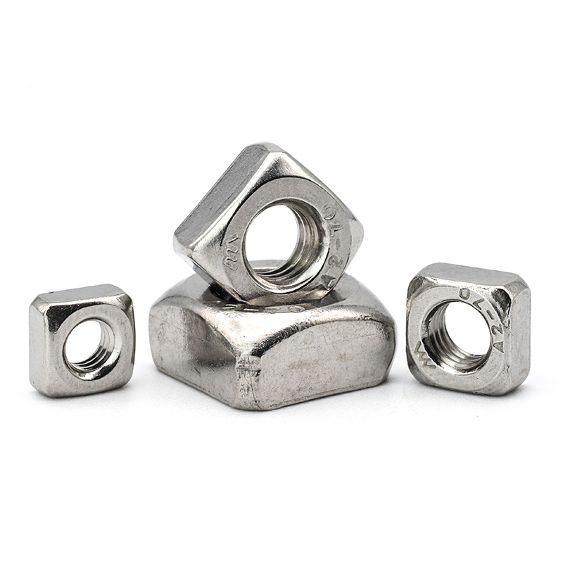 Vékony négyzet alakú anyák