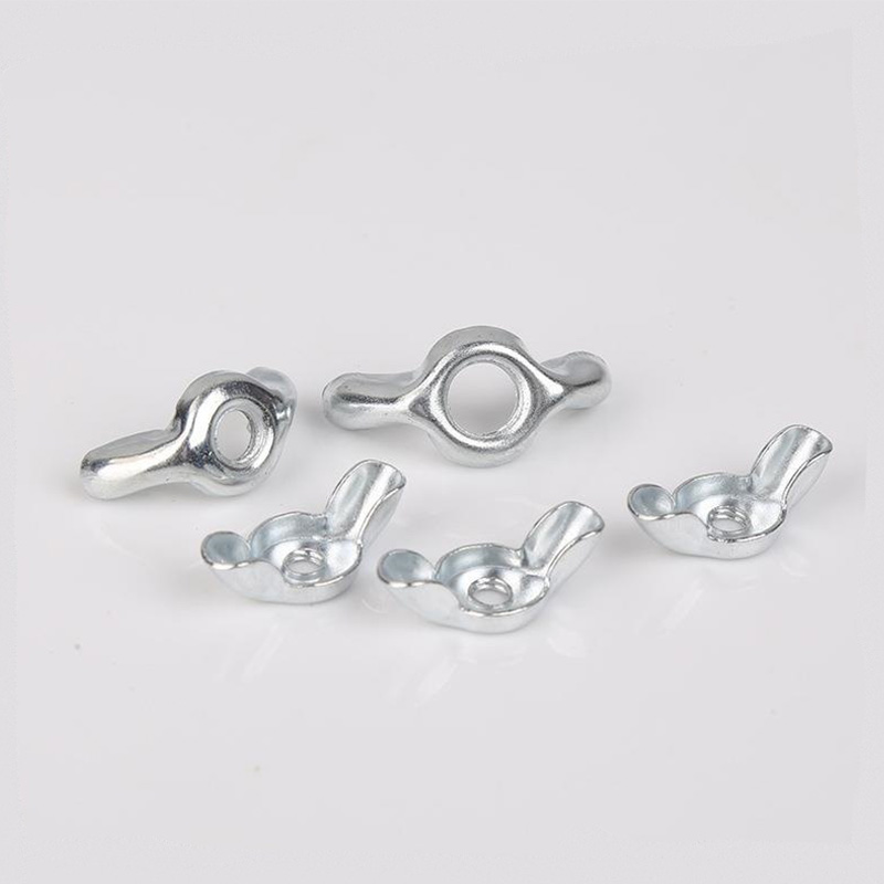 Szárnyas anya lekerekített fülek